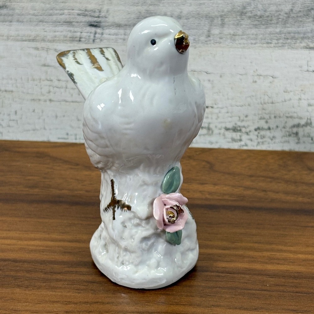 Vintage Chinese Porcelain Lovebird Hand Painted with Gold Trim 5"